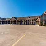 Econo Lodge Inn & Suites