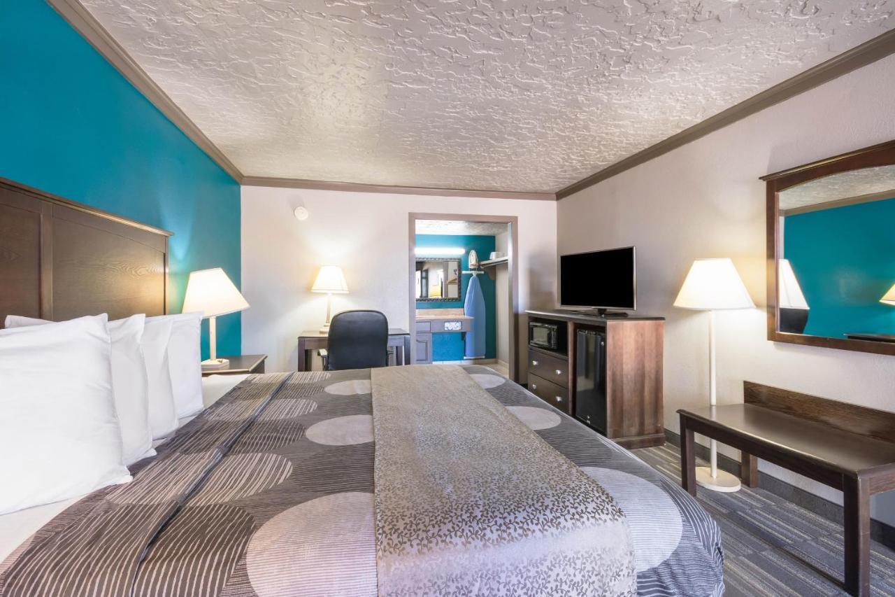 Econo & 3* Oklahoma City
